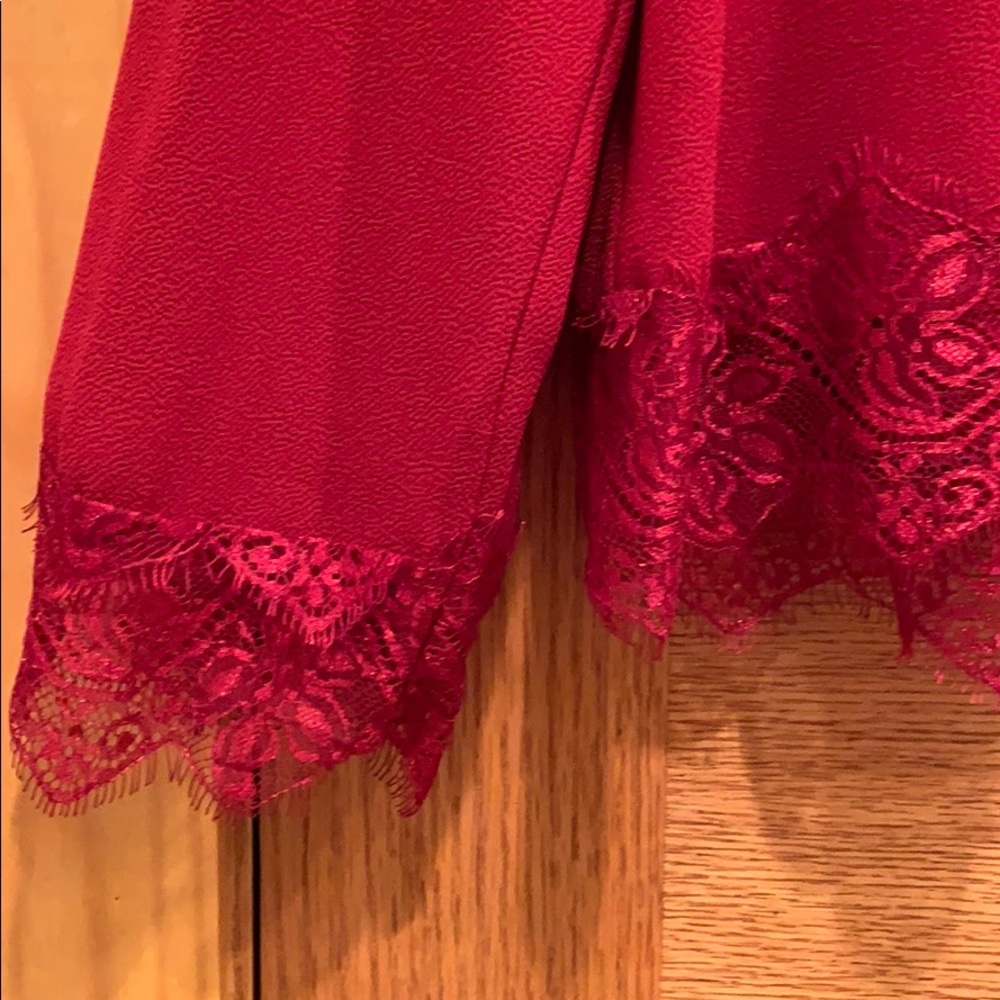 GORGEOUS deep red top w eyelash lace - Picture 2 of 9